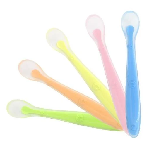 Couverts pour tout-petits, cuillère réutilisable résistante à la chaleur, cuillère d'alimentation en Silicone pour bébé